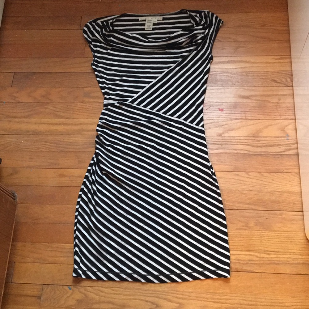 MAX STUDIO Fun Stretchy Knit Dress.